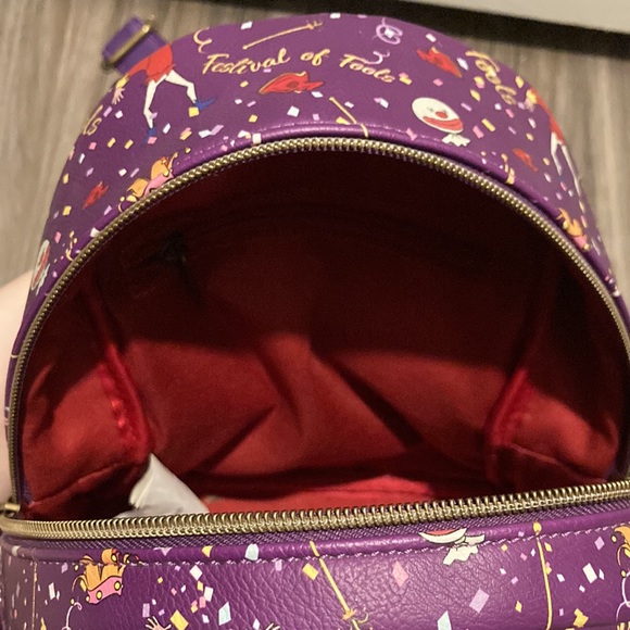 Loungefly Disney The Hunchback Of Notre Dame Festival Of Fools - Picture 7 of 11